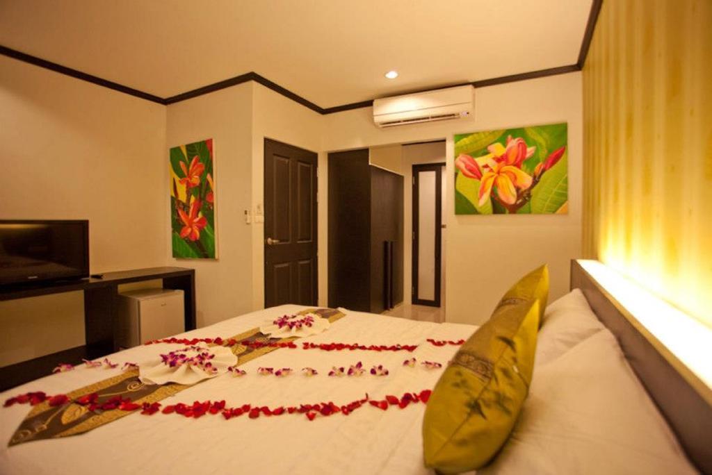 Kata Green Beach Hotel Eksteriør billede
